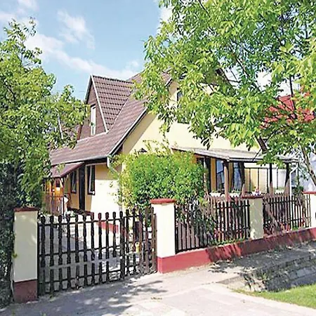 Nyaraló Holiday Vadvirag Utca-siofok-kiliti Siófok