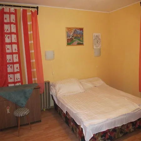 Nyaraló Holiday Vadvirag Utca-siofok-kiliti *