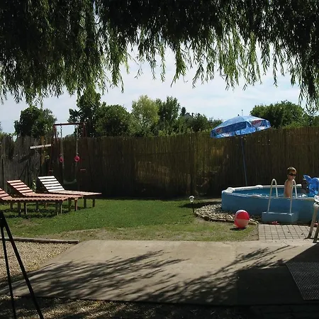 Holiday Vadvirag Utca-siofok-kiliti
