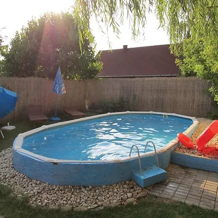Holiday Vadvirag Utca-siofok-kiliti Siófok